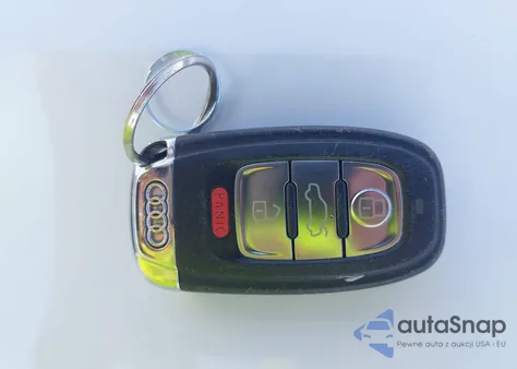 2011 Audi Q5 3.2 Premium Plus z USA, uszkodzony, nr VIN WA1DKAFP9BA078340